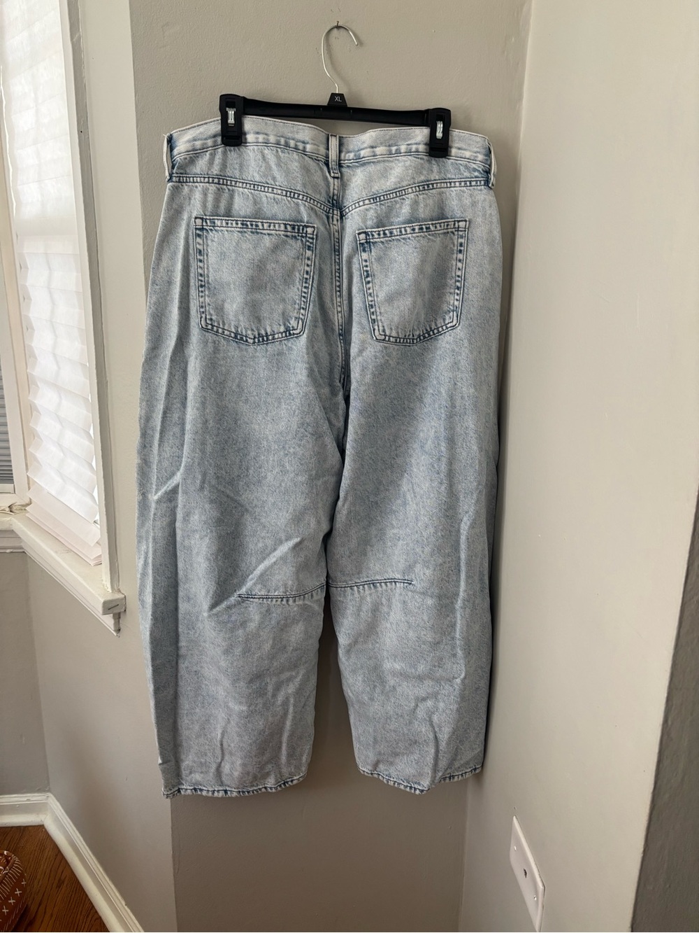 Size 14 GAP Horseshoe Light Wash Jeans - Picture 3 of 4